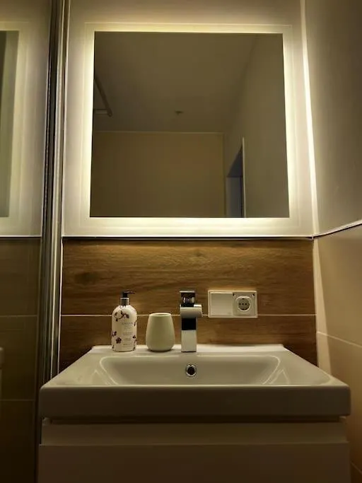 Schoenes City-Studio - 10 Min Bis Zur Messe Dusseldorf Apartment